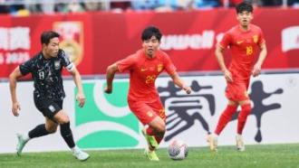 记者：除非大规模卖人，否则曼联不太可能继续追求多纳鲁马